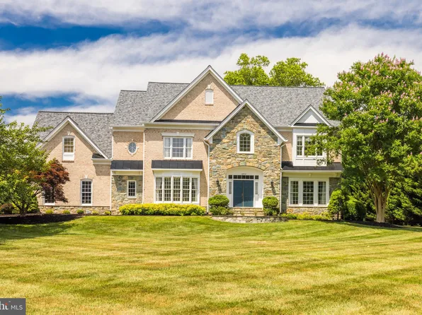 12530 Manderley Way, Herndon, VA 20171