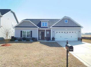 5215 Riva Ridge Ln, Hope Mills, NC 28348