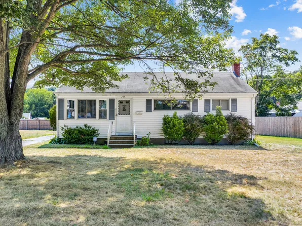 5 Thrush Street, Waterford, CT 06385