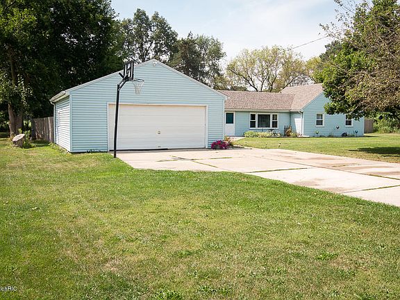2nd image of 535 N 35th St