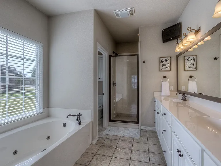 3901 Bahama Ave — Photo 21