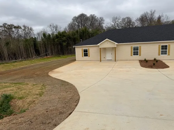 58 Lee Road 193 #A, Salem, AL 36874