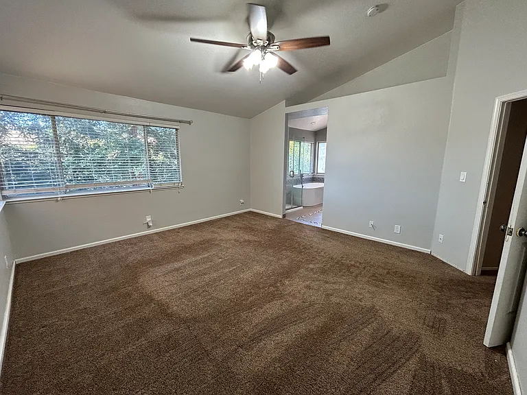 4416 Folsom Dr — Photo 16
