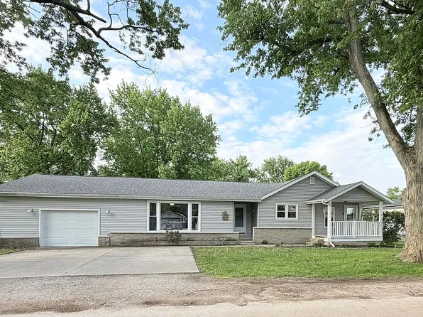 14 E Hegeler Ln, Danville, IL 61832
