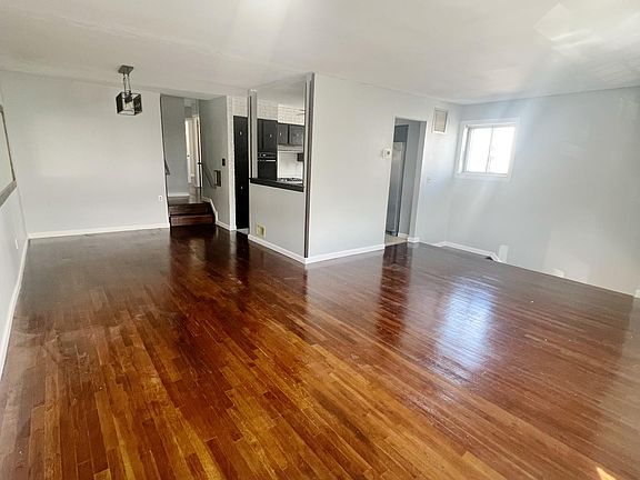 4th image of 23 E Figurea Ave Floor 2