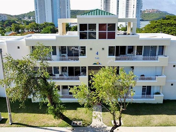 2nd image of Cond Vista Real Edif #4-7