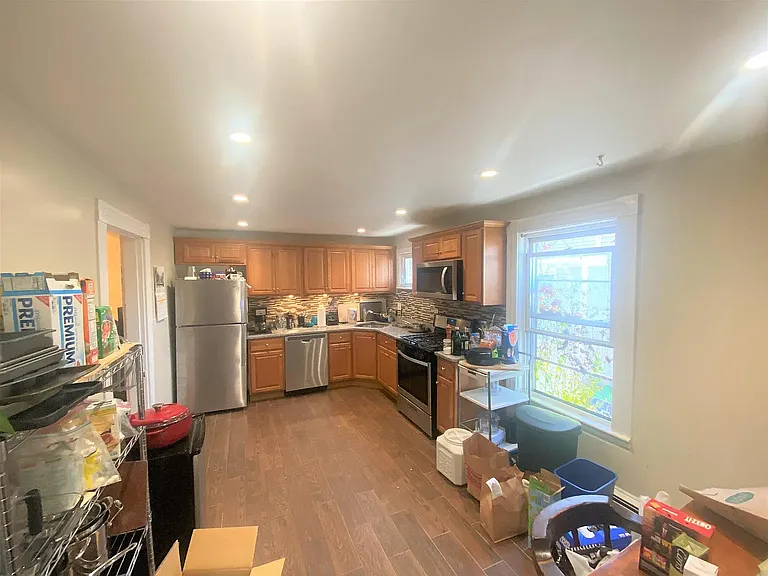 243 Highland Ave — Photo 3