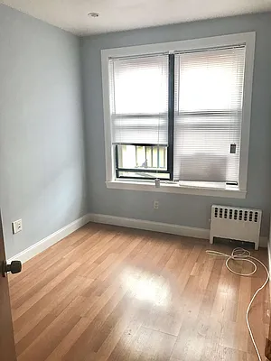 Rented by Amorelli Realty | media 15