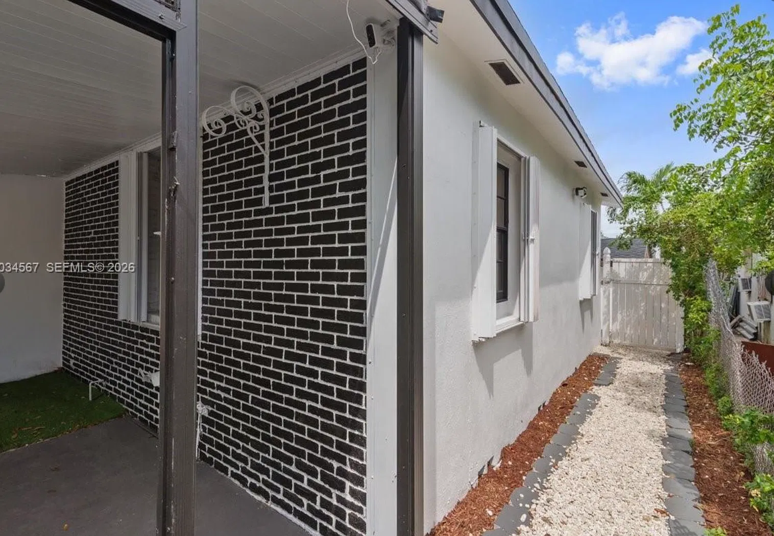4 bed, 1275 sqft, $3,300 — Photo 4