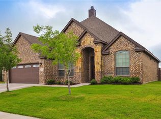 110 N Star Ln, Waxahachie, TX 75165