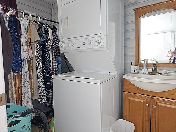 5th image of Site 442 6233 Lowery St #442