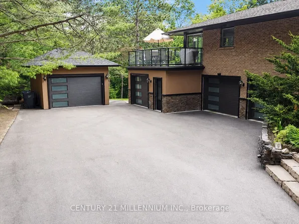 44 Gibson Lake Dr, Caledon, ON L7E 4B2