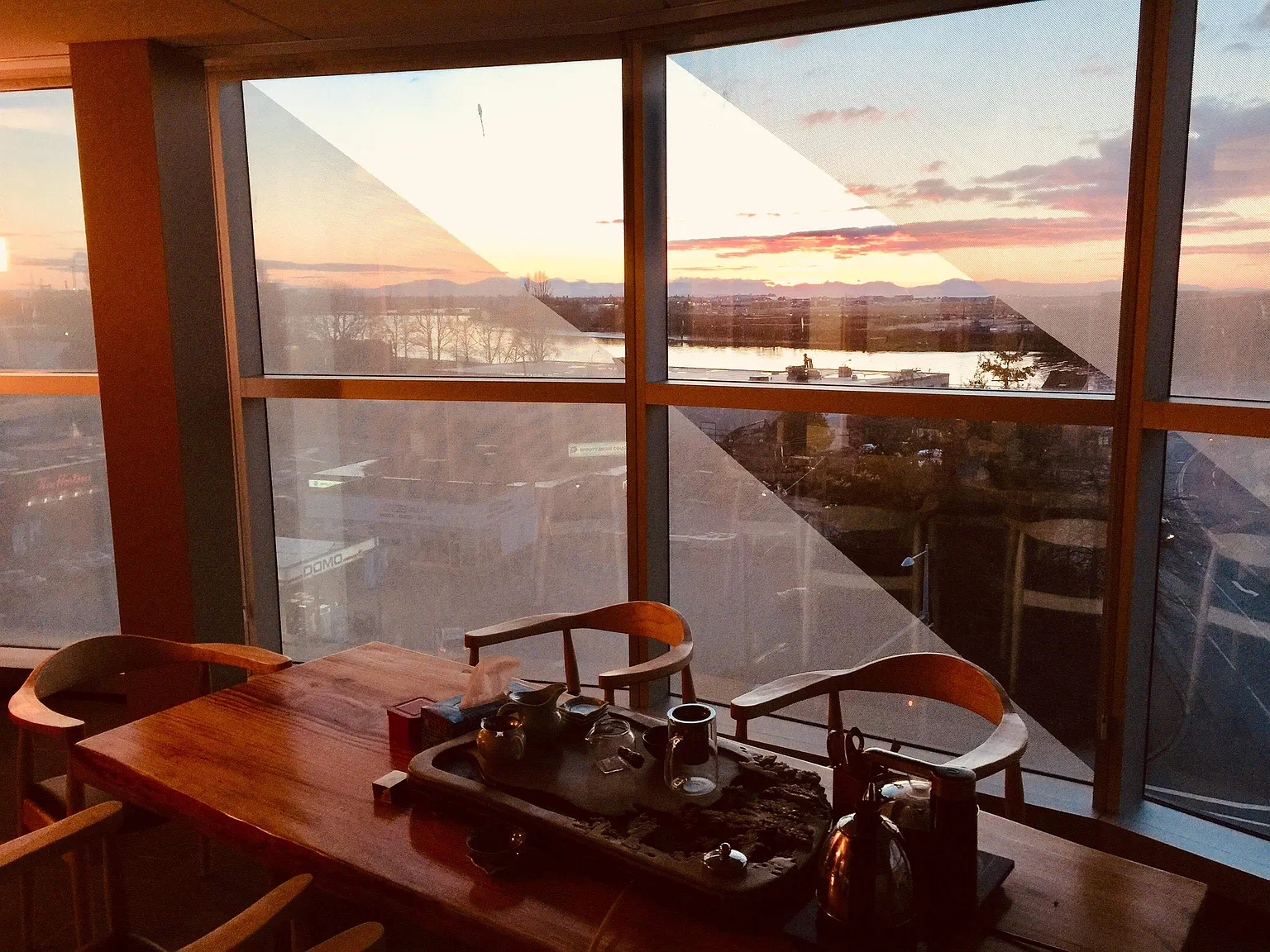 1 bed, 880 sqft, $4,900 — Photo 2
