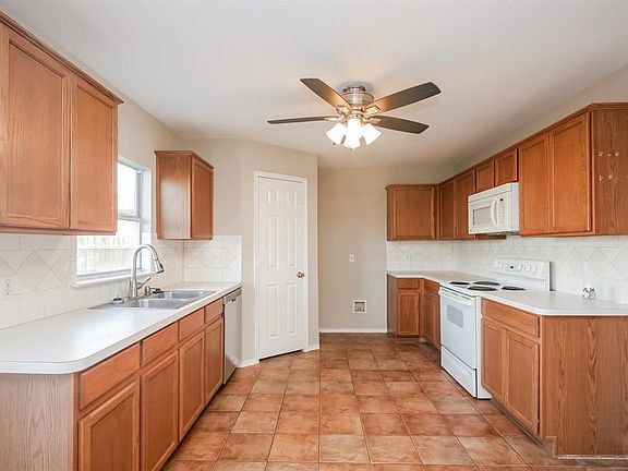 2nd image of 8329 Horse Whisper Ln