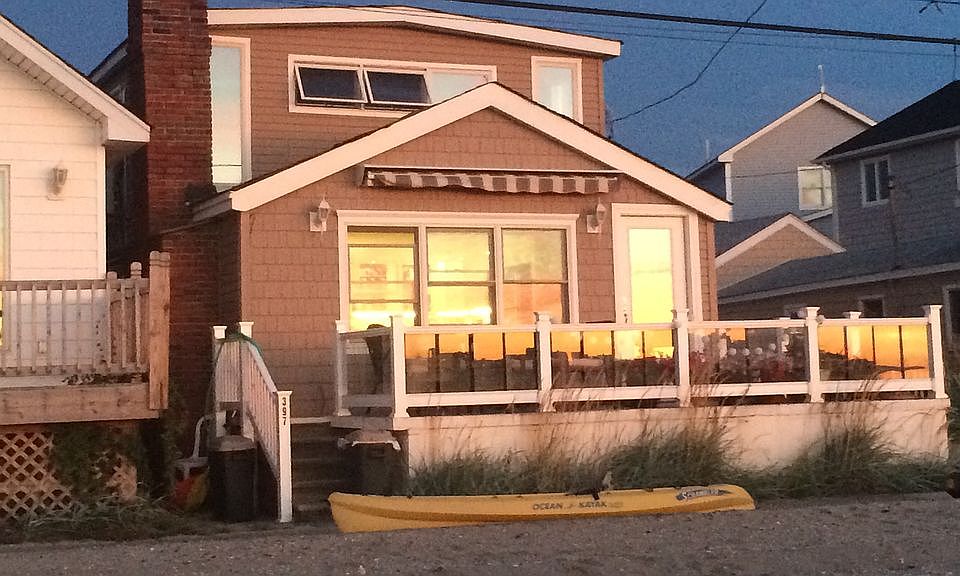397 Bayside Ave, Breezy Point, NY 11697 Zillow