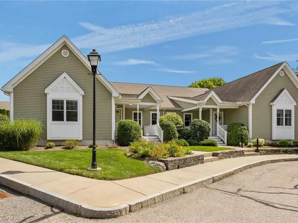 500 Mendon Rd Unit 326, Cumberland, RI 02864