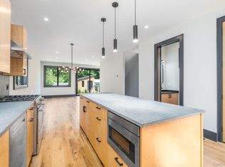 216 North St, Greenport, NY 11944