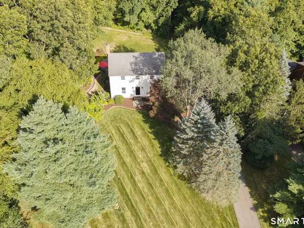 270 Guinevere Ridge, Cheshire, CT 06410