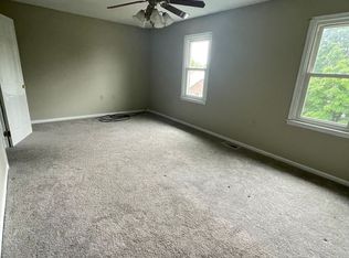 122 High Point Ln, Easton, PA 18042