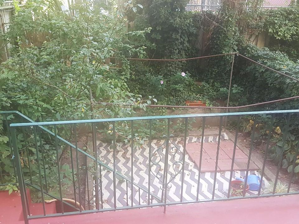 1st image of 410 7th St APT 1