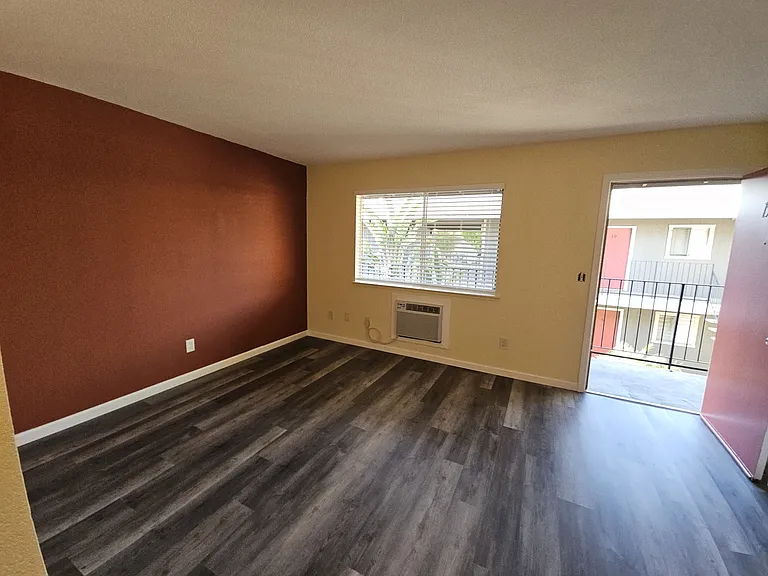 1210-1250 Kenny Dr — Photo 168
