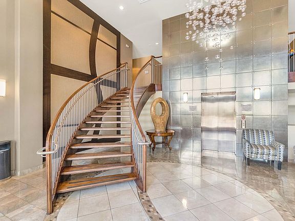 3rd image of 945 E Playa Del Norte Dr #2017