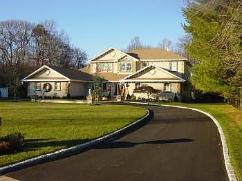 1st image of 11 Fawn Ln