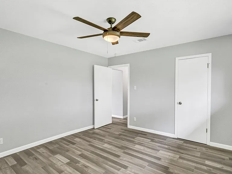 505 Old West Dr #B — Photo 17