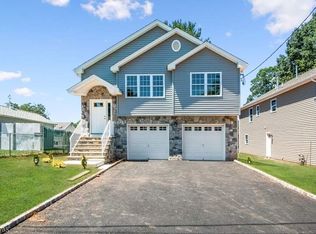 40 N 11th St, Kenilworth, NJ 07033