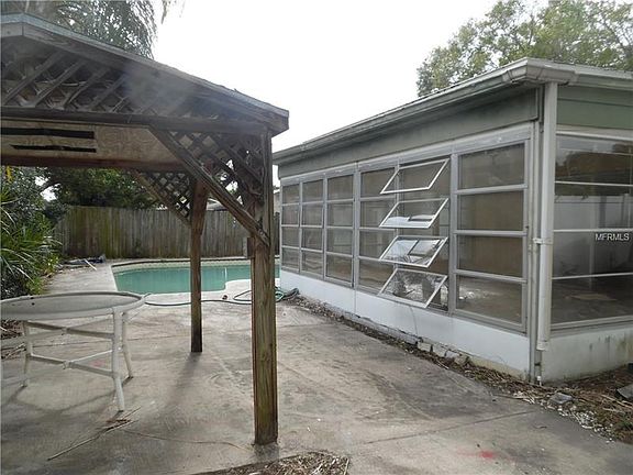 5th image of 5989 71st St N