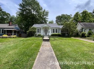 4060 Pine Hill Dr, Jackson, MS 39206