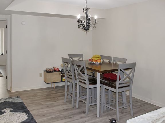 4th image of 1057 Highlands Dr
