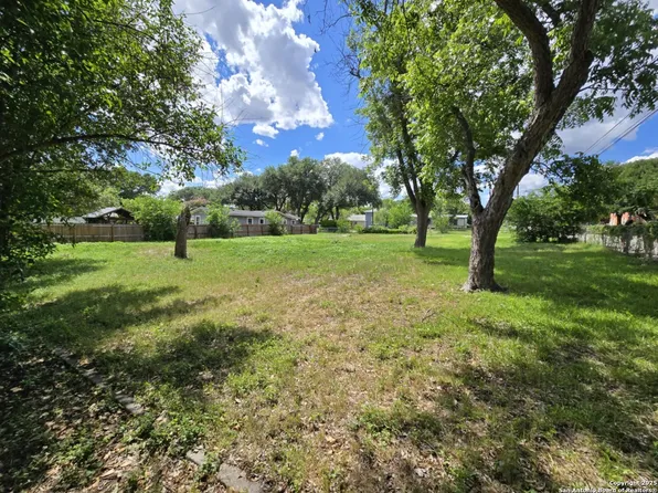 102 Leisure Dr LOT 7, Balcones Heights, TX 78201
