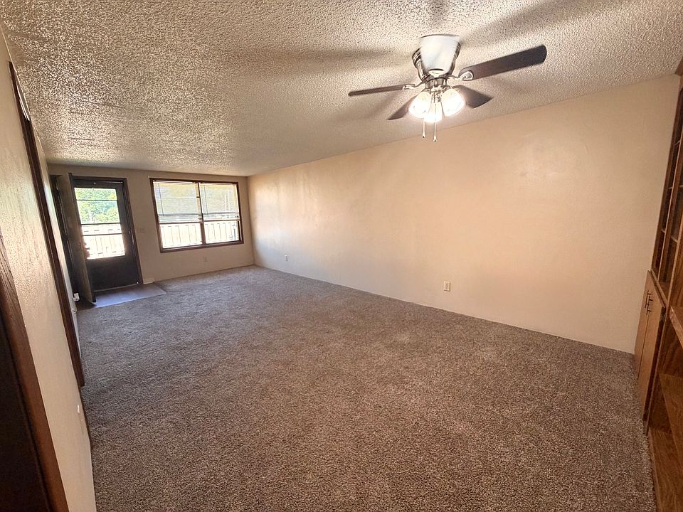 2 bedroom living & dining area