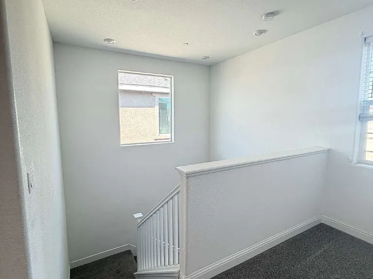 2454 Quesada Dr — Photo 17