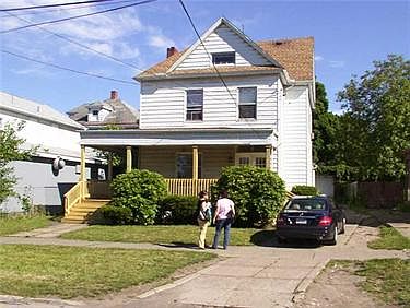 1st image of 457 E 6th St