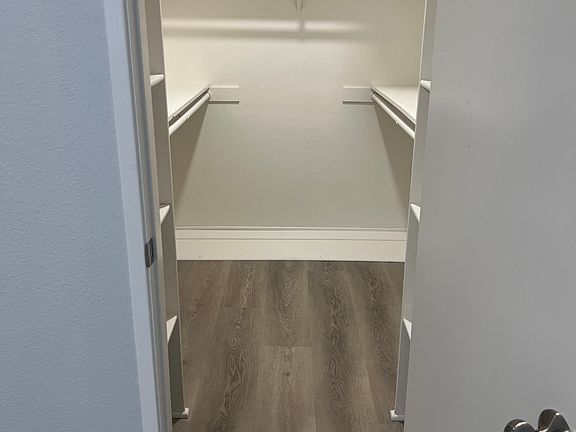 5th image of 4648 Fulton Ave #104