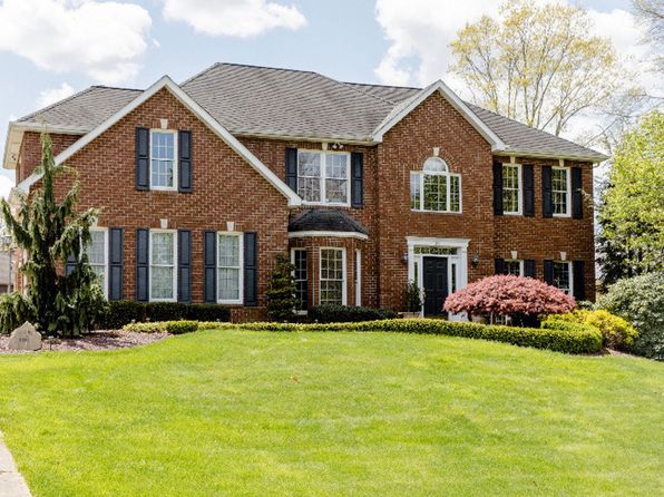 241 Deer Dr