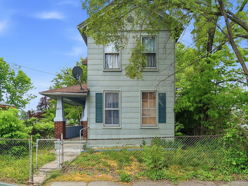 1st image of 607 S 8th St