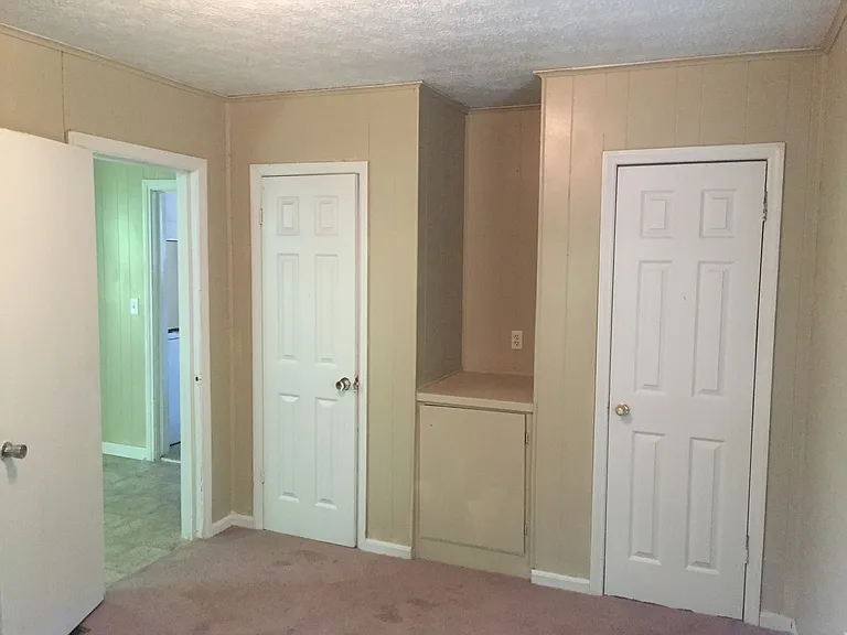 27 Stuart Dr — Photo 11