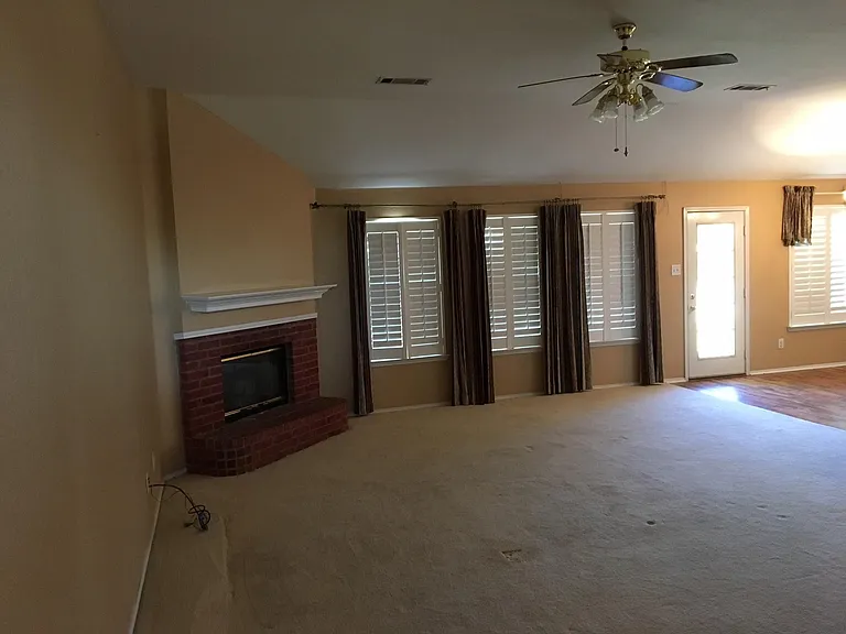 7309 Caruth Dr — Photo 9