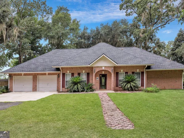 277 Marsh Dr, Midway, GA 31320