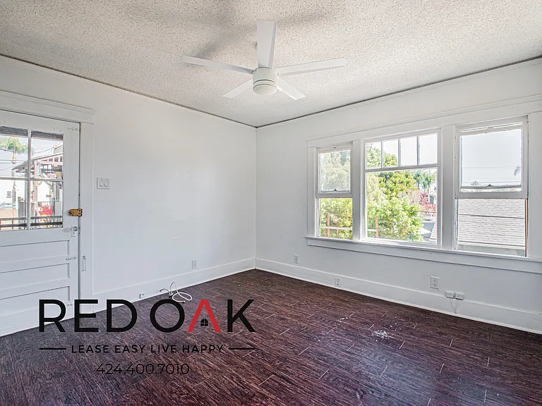 246 Newport Ave #C — Photo 1