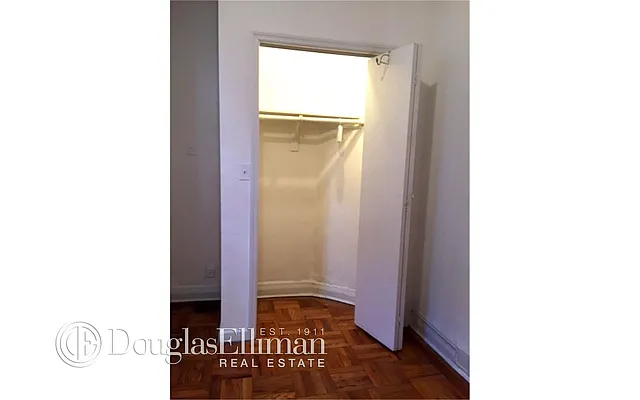 Rented by Douglas Elliman | media 14