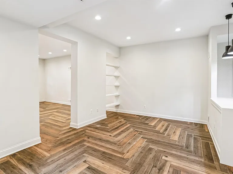 612 Alabama Ave SE — Photo 14