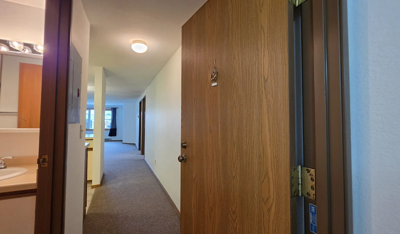 2 bed, 1.0 bath, $995 — Photo 1