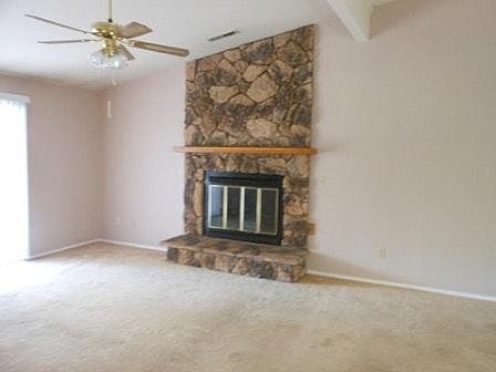 Living room with Fireplace