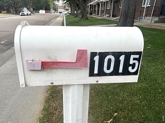 2nd image of 1015 Wilson Ave