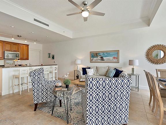 4th image of 1032 1st St S #Townhouse