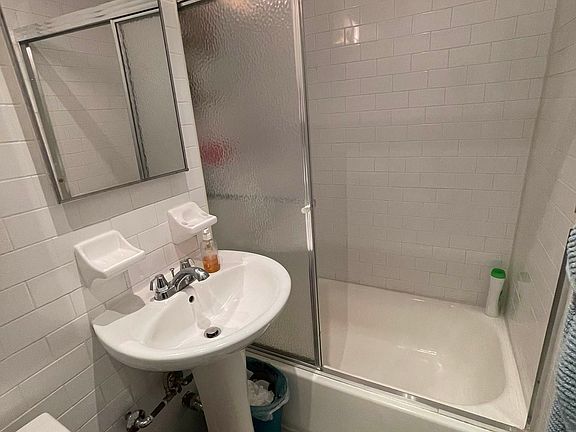5th image of 328 E 94th St APT 2A